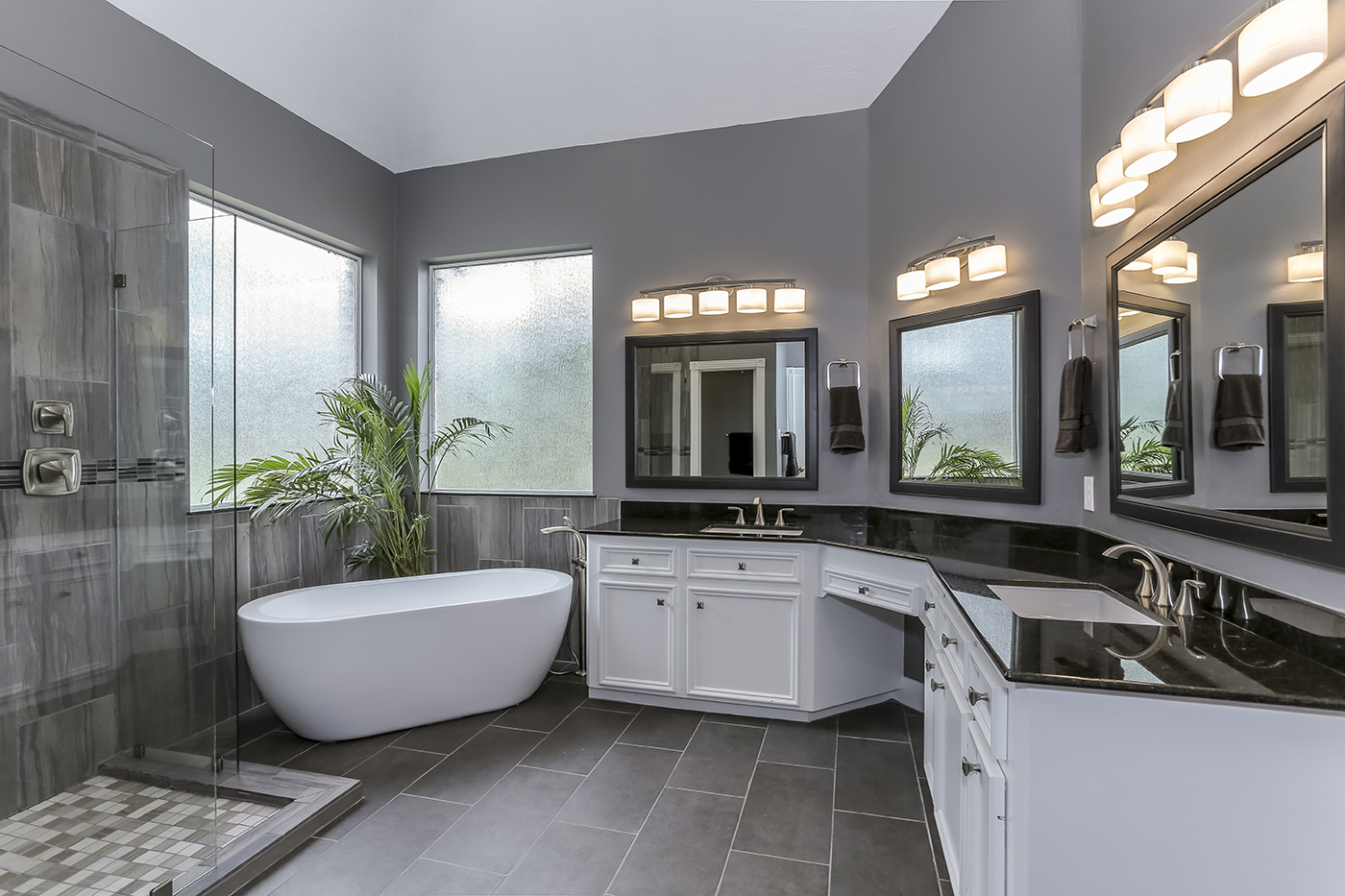 Bathroom Remodeling & Renovations in TX | DWR Construction