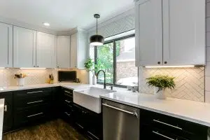 white countertops and backsplash by dwr interiors